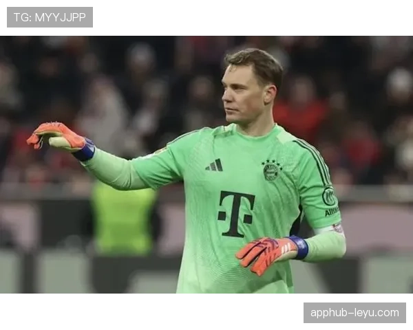 诺伊尔门线表现再创新高，成为球队防线稳固关键