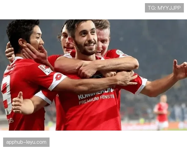 美因茨火力全开,团队协作助球队豪取连胜新高 美因茨火力全开,团队协作助球队豪取连胜新高