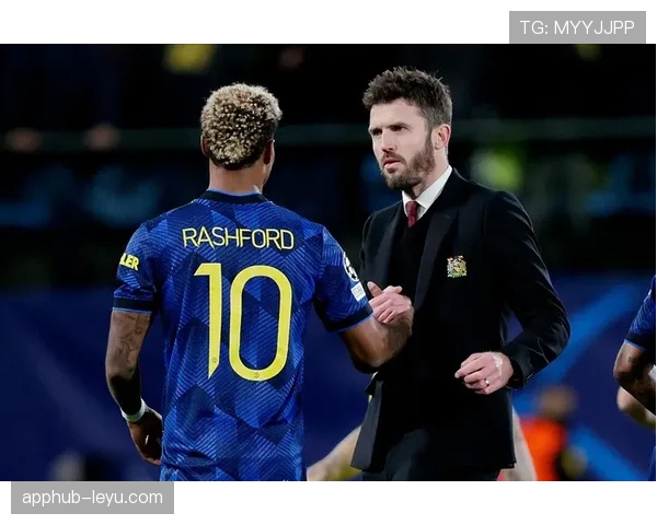 门兴格拉德巴赫本赛季表现稳健，顽强斗志与团队协作成关键