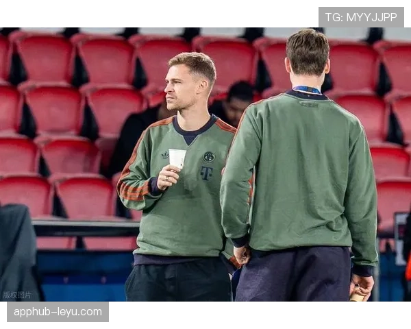 拜仁慕尼黑战术革新显现冠军气质，进攻新套路引发热议