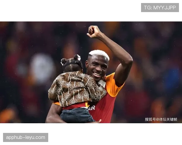 奥斯梅恩与意甲顶级前锋对比:效率与战术角色差距在哪 奥斯梅恩与意甲顶级前锋对比:效率与战术角色差距在哪